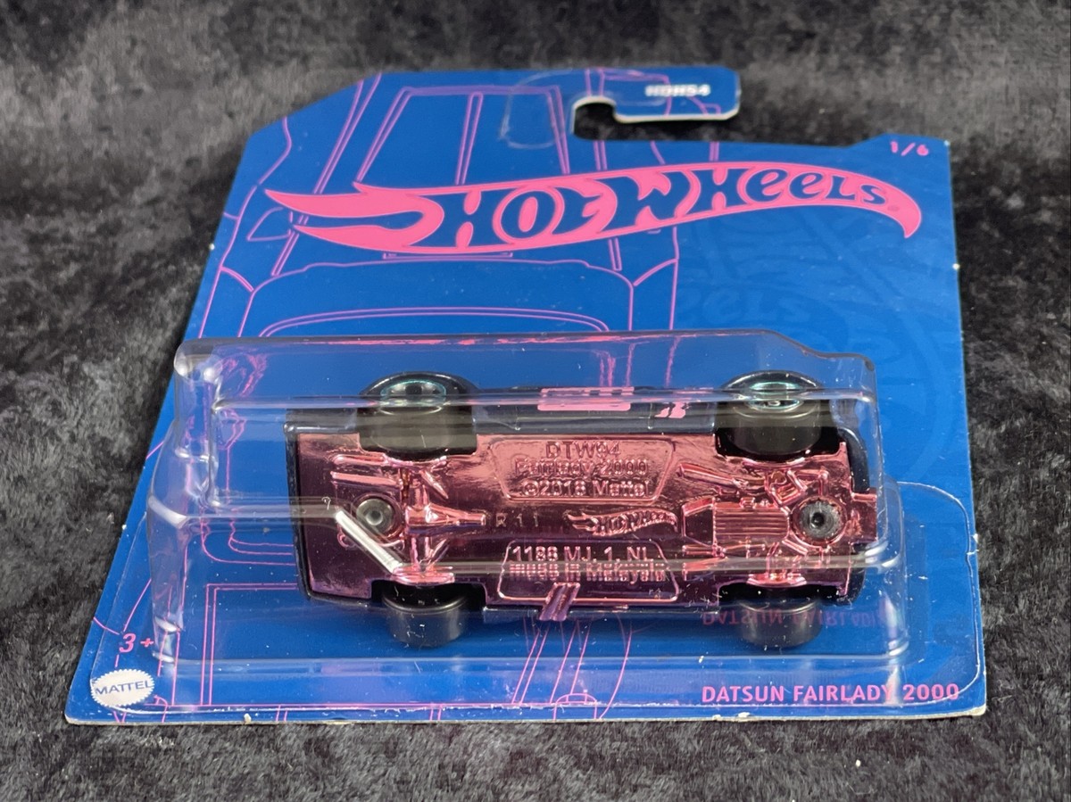 Hot Wheels 2022 HW 54th Anniversary Blue & Pink 1/6 Datsun