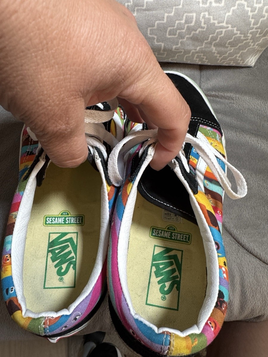 Vans Lmtd Edition Sesame Street x Old Skool  display picture 2