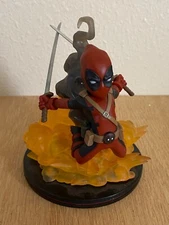 Deadpool Quantum Mechanix Q-Fig - Marvel Comics Deadpool - Loot Crate Exclusive