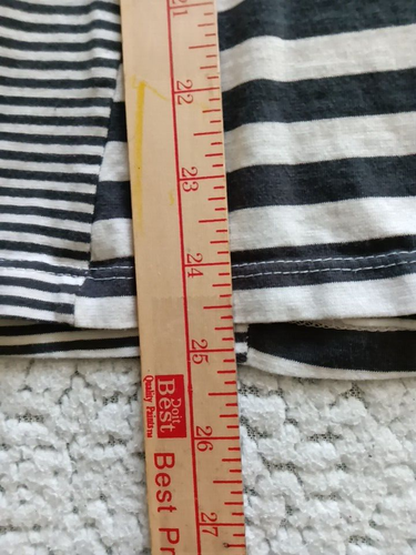 American Rag Cie Woman's T-Shirt 2X Gray/White Striped Henley Neck Y2K Relaxed - Picture 12 of 15