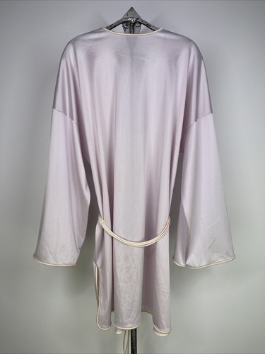 Vtg Vanity Fair Nylon Nightgown Appliqued Flowers Long Sleeve Lavender SZ 34 - Picture 7 of 9