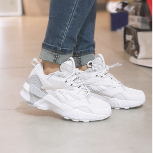 reebok aztrek double white