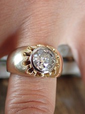 Antiker Ring, 750er Gold, 2,4 - 2,5 ct Solitär-Diamant mit unglaublichem Feuer