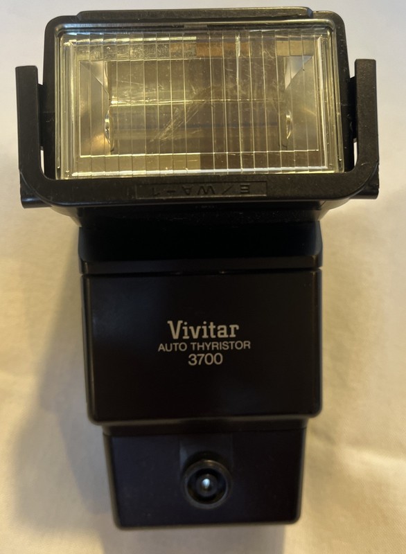 Vivitar 3700 Shoe Mount Flash for  Canon