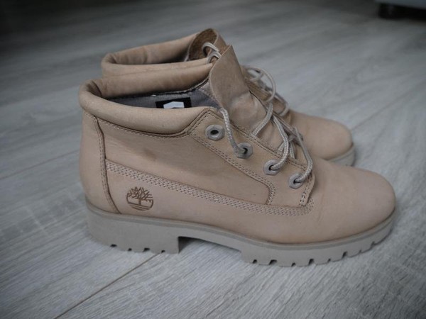Women Timberland Boots Beige Nubuck 37 #NY99