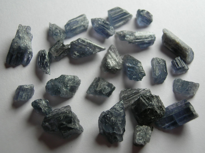 CYPRINE, GRAYISH BLUE ROUGH CRYSTALS FOR FACETING, AFGHANISTAN, EXTREMELY RARE!!