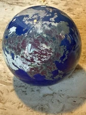 Rare Lundberg Studios World Globe Art Glass Paperweight Earth Signed 1991