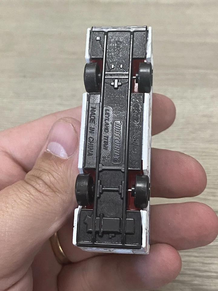 Autobús Matchbox Superfast MB17 1987 BLANCO MICA LONDONER CON CAJA Foto 4 de 4