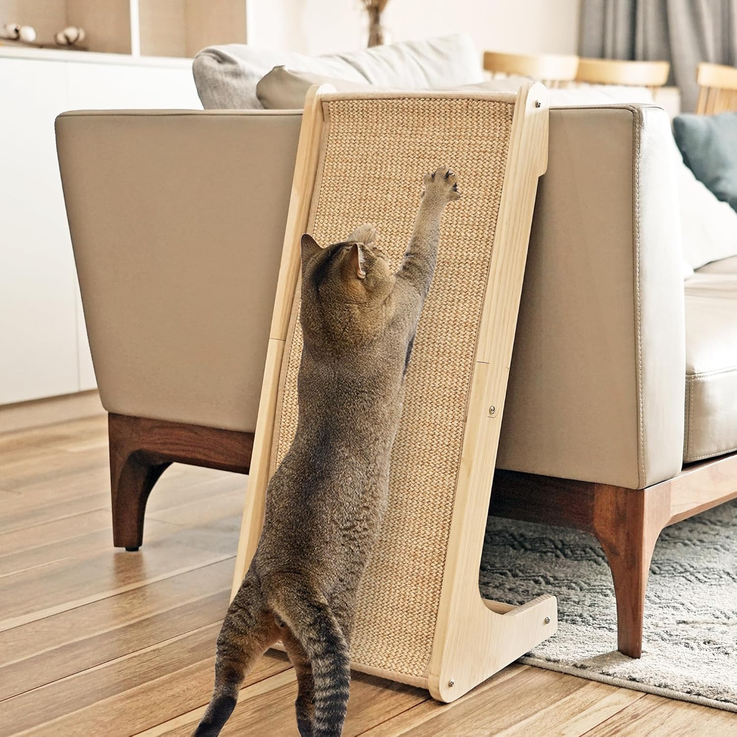 Tiragraffi Angolare a L per Benessere Gatto: Supporto Posturale e Gioco