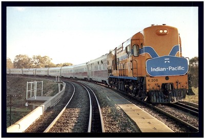 Postcard - Indian Pacific Train Gen. 9. (Travel between Sydney & Perth)