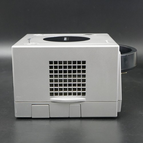Nintendo GameCube Silver Console DOL-101 NTSC U-C/J Region Switch & Purple LED - Picture 12 of 15