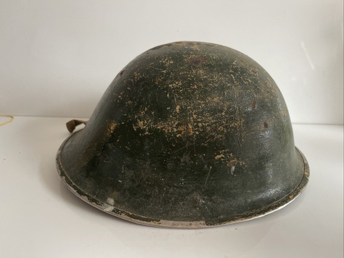 Original WW2 British / Canadian Army Mk3 Turtle Helmet & Liner - Picture 2 of 9