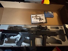 Fusil airsoft CM16 R8 neuf jamais utilisé. en parfait état