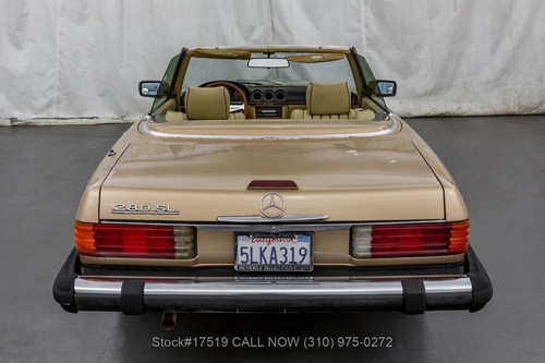 1982 Mercedes-Benz 200-Series Pagoda 5-Speed - Picture 6 of 12