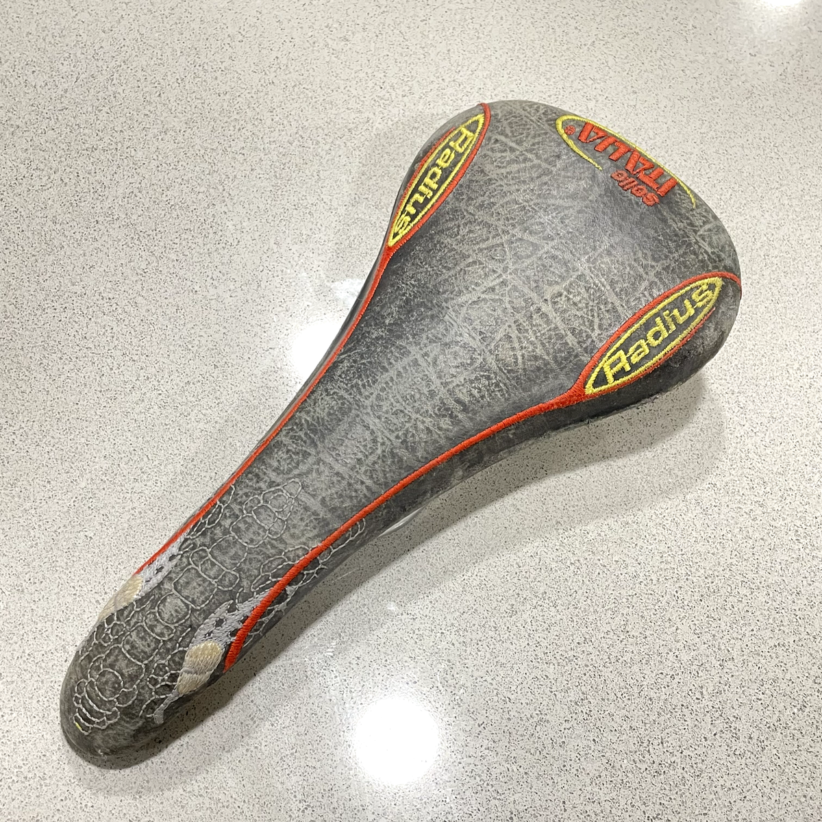 Selle Italia Scapin Selle Cuir Blanc – Pour Vélo De Route Et Course