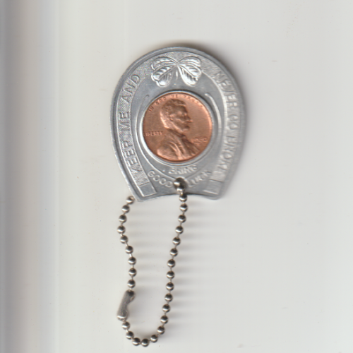1960-D LINCOLN CENT IN GOOD LUCK HOLDER KEEP ME & NEVER GO BROKEN von FLAGG RANCH - Bild 1 von 2