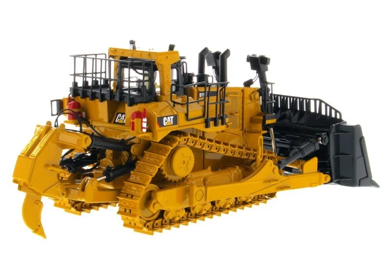 Caterpillar D11T Track Type Dozer  JEL Design Diecast Masters 85565 1:50 - Image 2 of 3