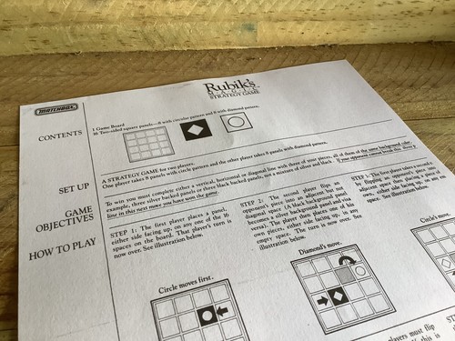 RUBIKS MAGIC STRATEGY GAME PUZZLE - COMPLETE WITH INSTRUCTIONS - Picture 3 of 7