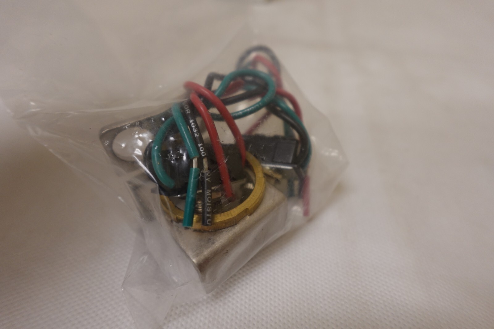 RCI 960RO-MO-MOx28 Aluminum Keyswitch SPDT 2x Momentary Action Standard 3" W