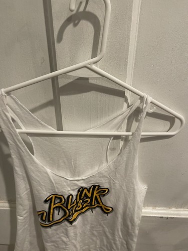 Blink 182 Tank Top Women’s Yellow Graphics See Measurements For Size Straps - 第 4/9 張圖片