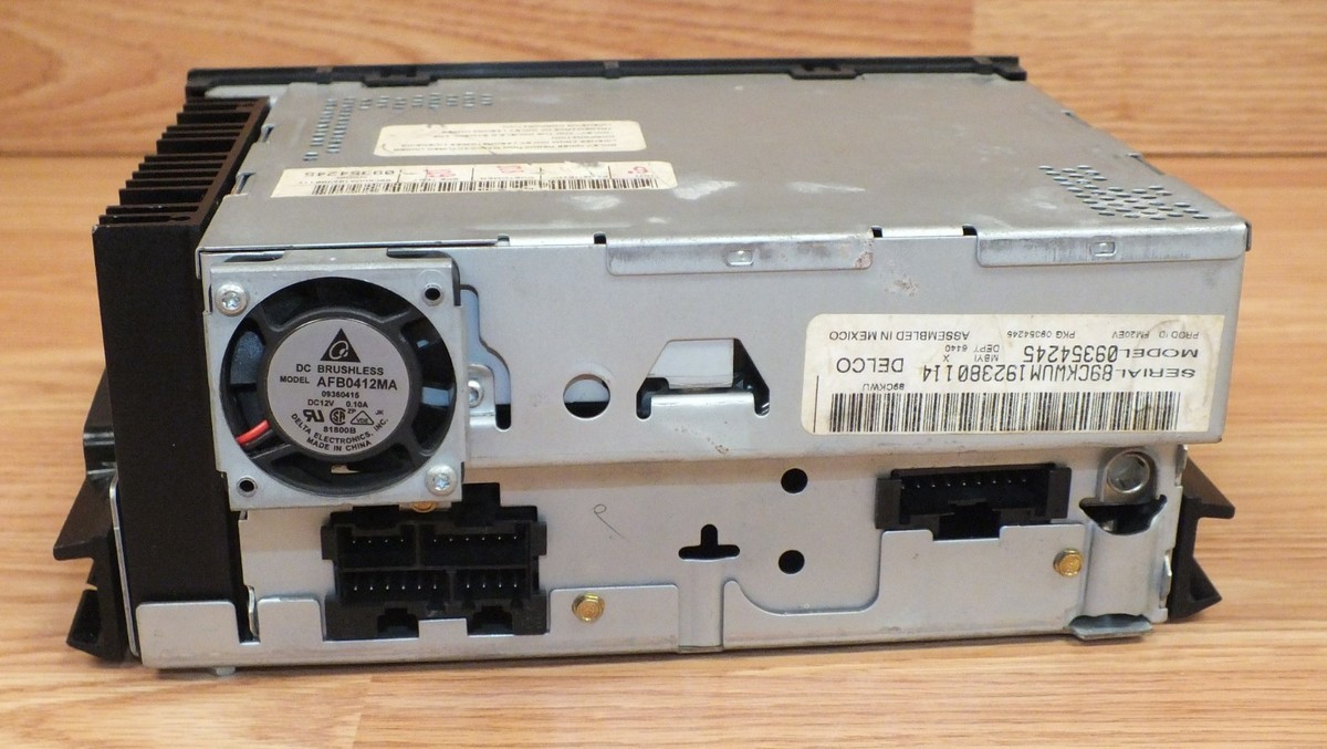 Genuine Vintage Bose (09354245) Delco Theftlock Car Radio Only
