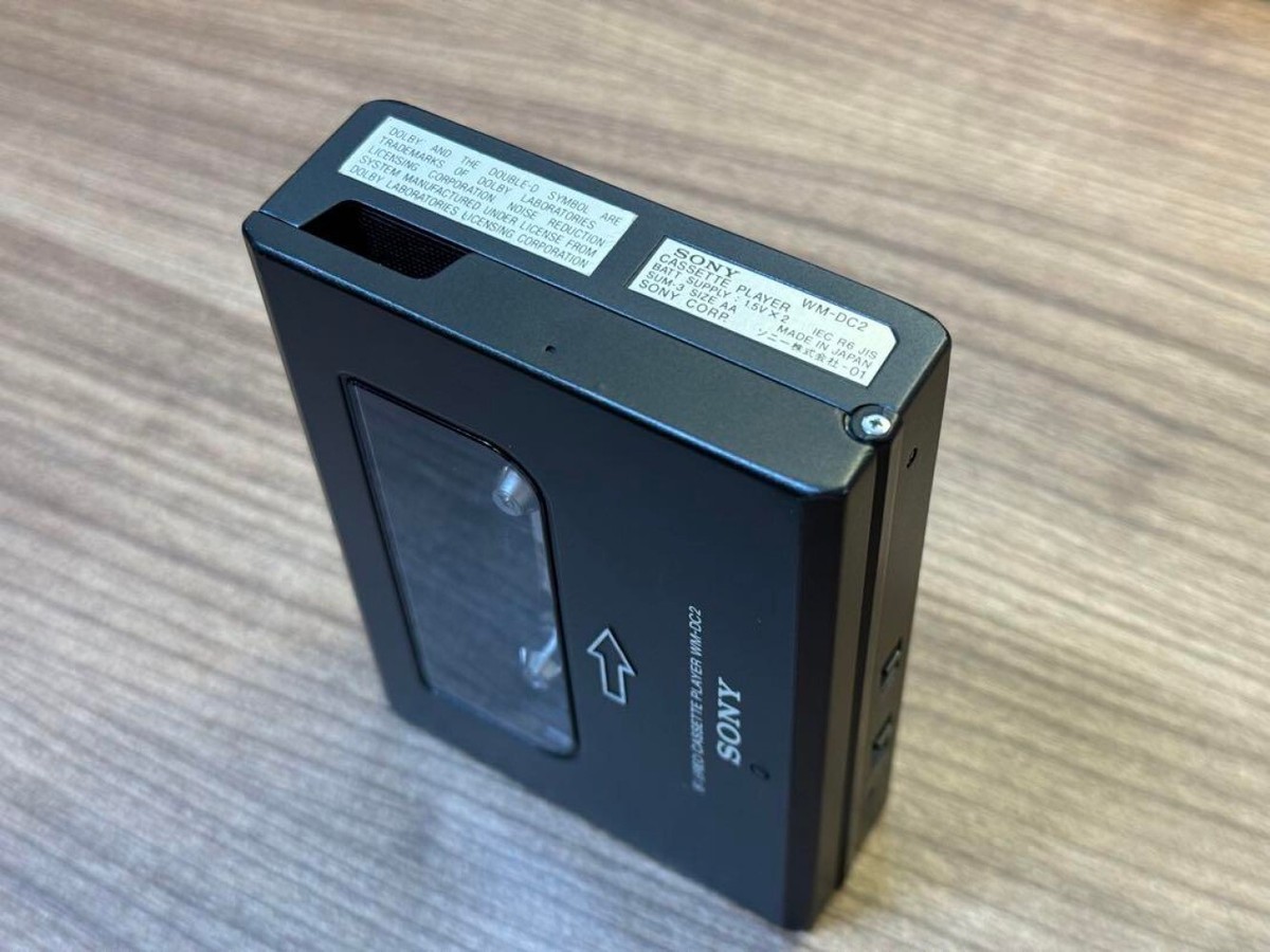 SONY Walkman WM-DC2 Portable Cassette Player High-Quality SONY Walkman WM-DC2 Portable Cassette Player High-Quality