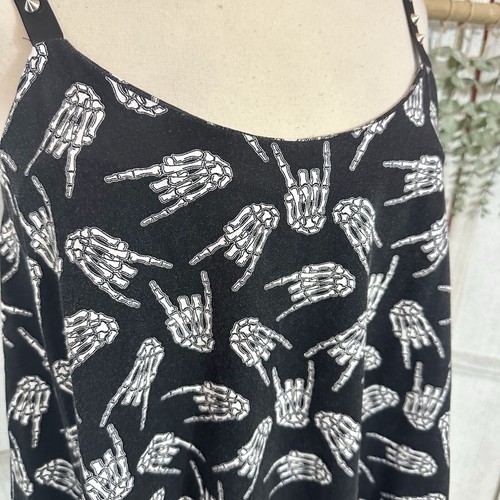 Too Fast Bone Metal Hands Relaxed Fit Tank Top Punk Goth Spike Strap Size Large - Picture 4 of 11