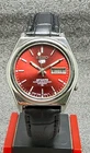 vintage seiko 5 automatic day date movemvent no. 7009A japan made men's watch.