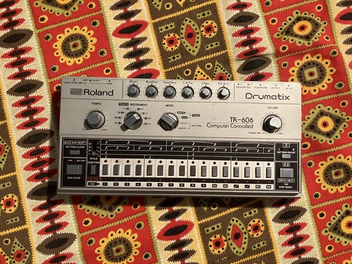 Roland TR-606 Drumatix 1980s Analogue Drum Machine Vintage