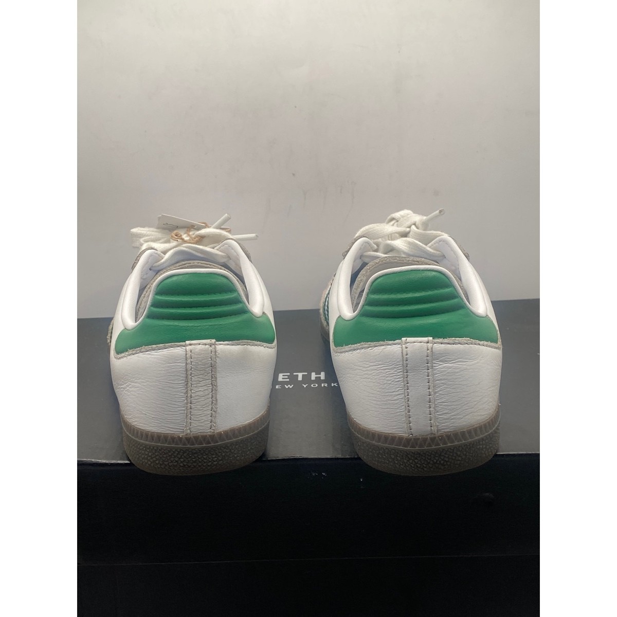 Adidas Men display picture 1