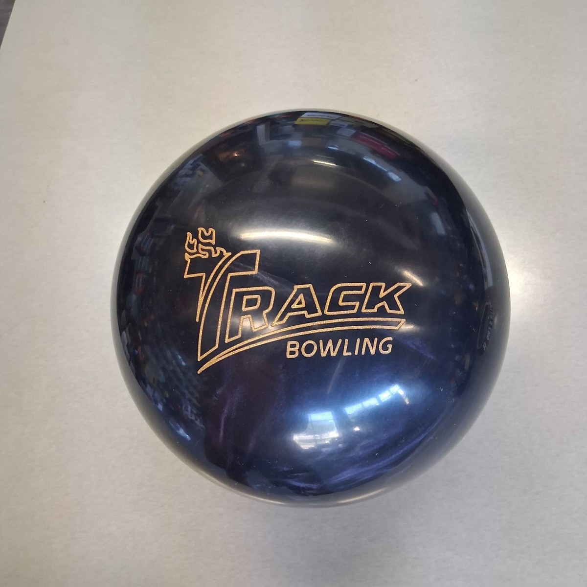 Track Stealth Pearl Bowling Ball 15 lb NEW IN BOX! #092 | eBay