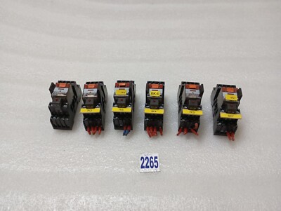 SCHRACK-RELAY  PT570730 230V 6A WITH  BASE YPT78704(LOT OF 6PC)