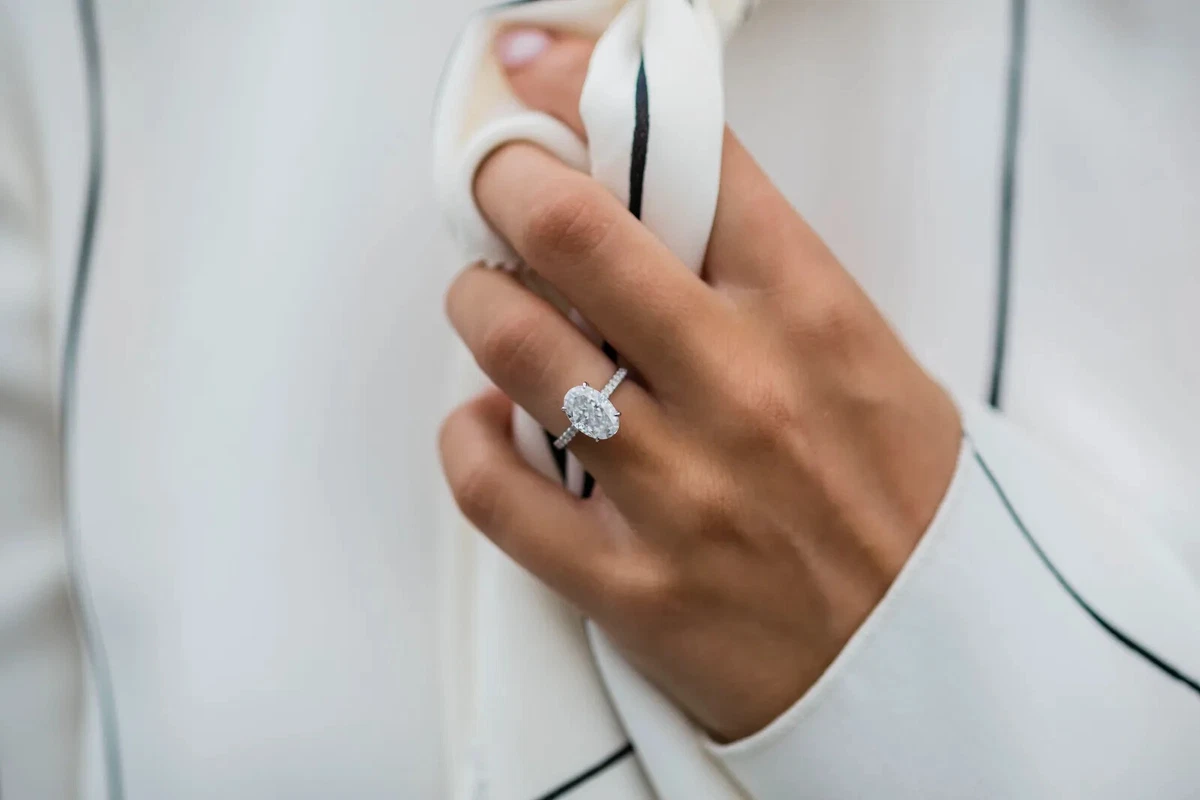 Engagement Moissanite Rings 2.9 CT Oval Diamond Ring Solitaire