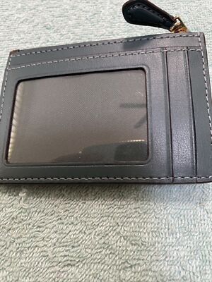 Green Coach Snap Bifold Cardholder Wallet | Mercari Coach Green Key & Card Holder display picture 1