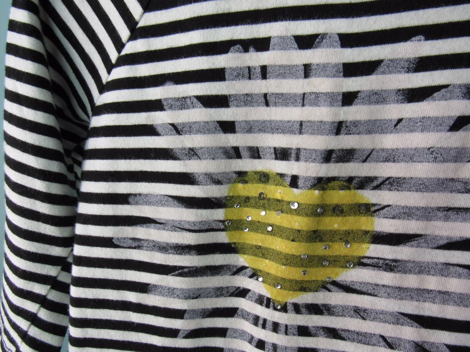 Talla: 4/5T XHILARATION Camiseta a Rayas Gráfico Flor Amarilla Manga 3/4 Niño Pequeño  Foto 4 de 4