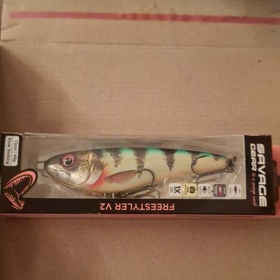 Savage Gear Freestyler V2 Swimbait 13 cm 46 g Slow Sinking 0-1 m Barsch
