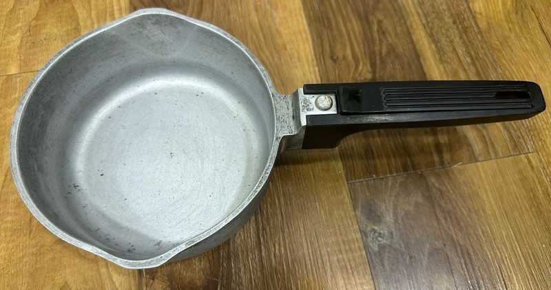 Magnalite GHC 1 Quart 1 Liter Double Spout Sauce Pan Pot No Lid Vintage