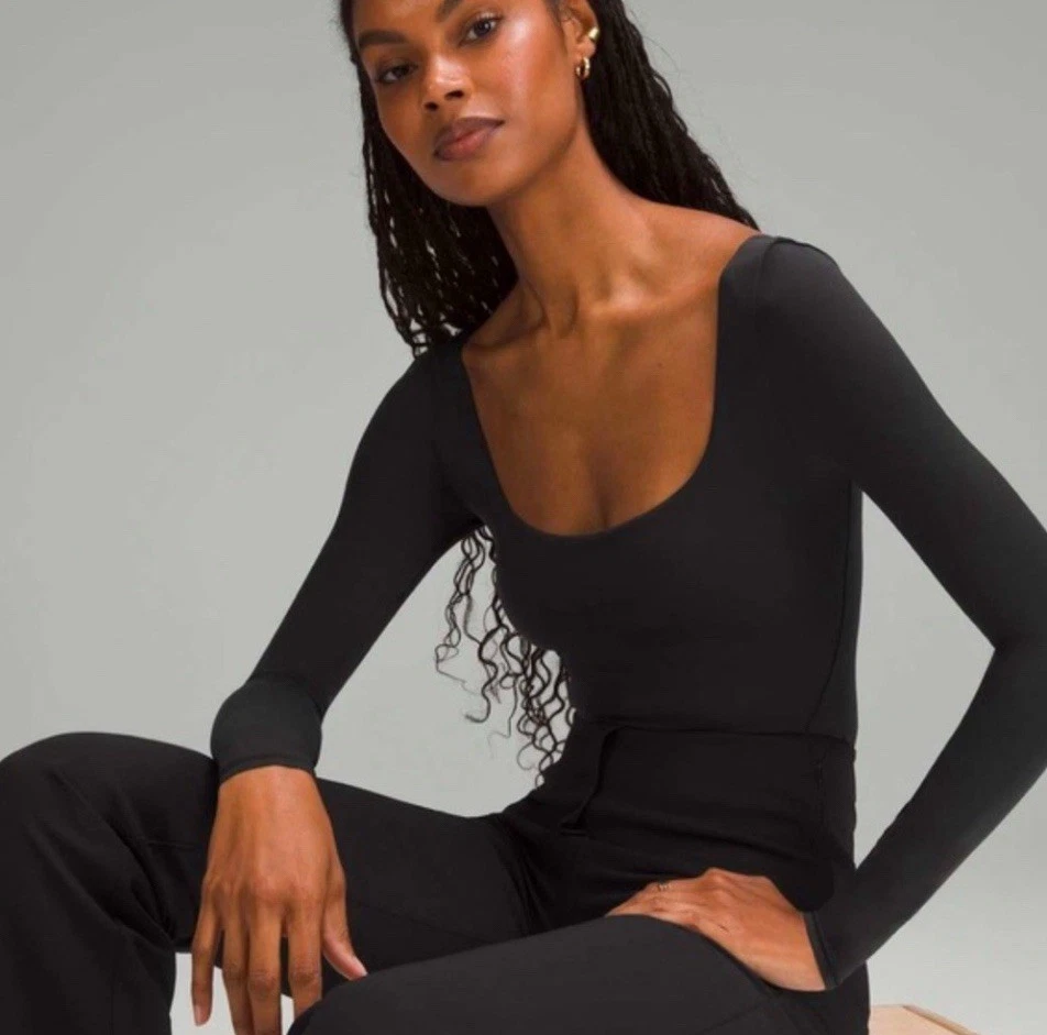 全新带标签,Lululemon Wundermost 超柔软 Nulu 方领,紧身衣裤,小号 — 第 3/4 张图片