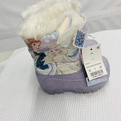 Disney® Frozen Toddler Girl’s Lighted Winter Snow Boot Size 5 NEW