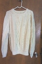 MEN'S CABLE KNIT SWEATER: APPEARS TO BE HAND MADE