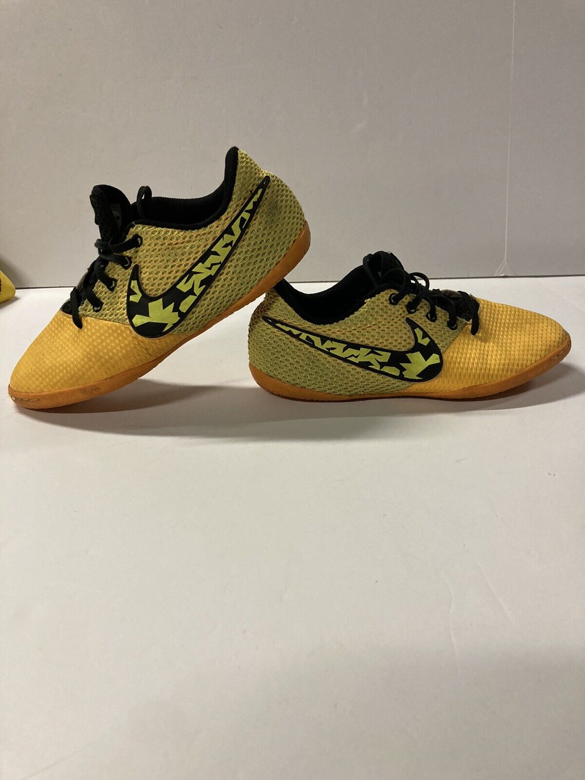 NIKE Mens Elastico Pro III IC Soccer Shoes Size 5.5Y Multicolor Boys Youth | eBay
