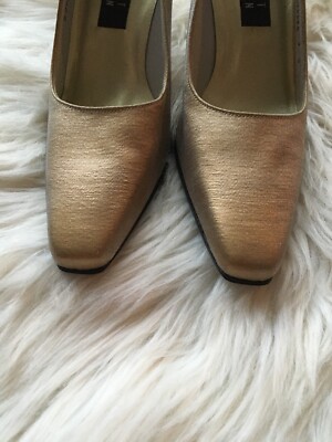 Stuart Weitzman Womens Everyday Gold Dress Heels Shoes 9B Medium