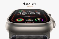 Apple Watch Ultra 2 [GPS + Cellular 49mm] Tit...