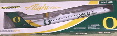 SkyMarks Alaska Horizon Bombardier Q400 Oregon 1:100 Pre-Built w/ Stand SKR701