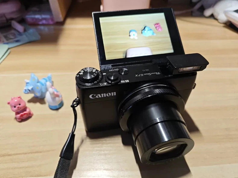 95%NEW!Canon PowerShot G7X Mark I 20.2MP WIFI NFC Compact Digital Camera - Image 2 of 4