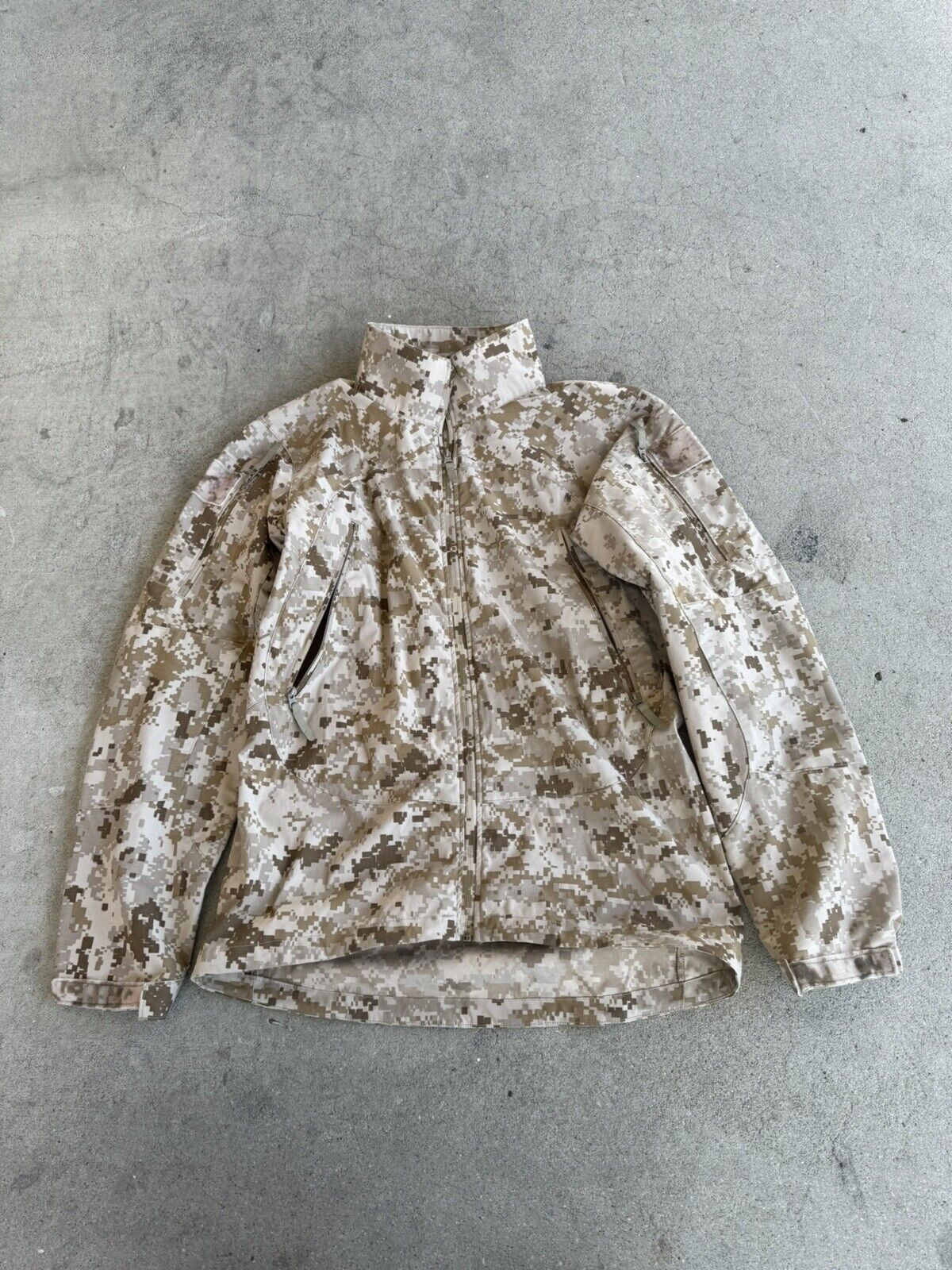 Patagonia AOR1 PCU Level 5 Soft Shell Jacket Without Hood Medium Regular