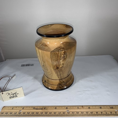 Wood Art Nice Salted Maple Wood Turned Vase Signed by Mark E. Milich 09-12-2010 - Picture 4 of 11