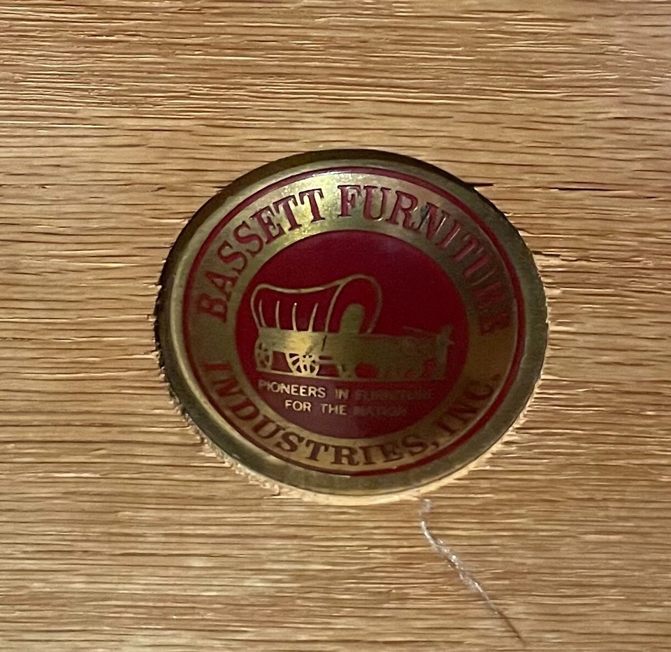 Cómoda Highboy blanca French Country Foto 3 de 4