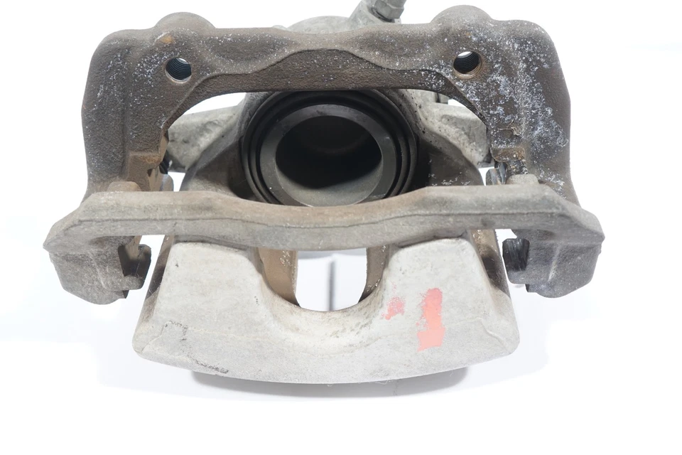 2008 - 2014 MERCEDES BENZ C300 RWD W204 FRONT LEFT BRAKE CALIPER OEM - Image 3 of 4