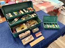 Vintage Tackle Box, Loaded With GREAT Vintage Lures - Heddon Creek Chub Bomber 